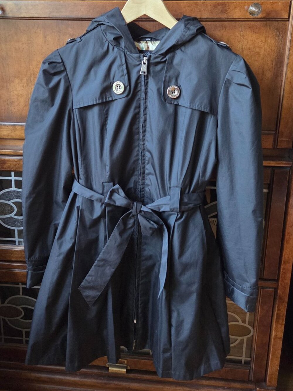 Beautiful Steve Madden Black Pleated Trench Coat
